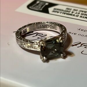 Tacori ring sz 6